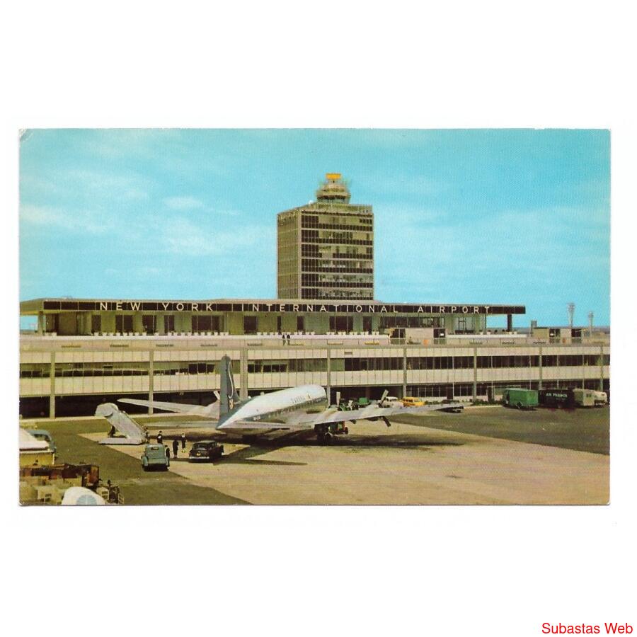 ARRIVAL BUILDING NEW YORK INTERNATIONAL AIRPORT