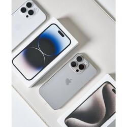 BRAND NEW UNLOCKED 15 PRO MAX 512 GB SEALED