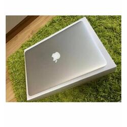 Apple MacBook Air 13.3" (128GB SSD, Intel Core i5 5. Gen 1.8