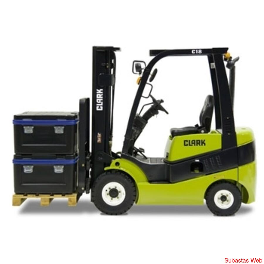 AUTOELEVADOR CLARK CIBIERTAS MACIZAS,  toyota case cat ,roda